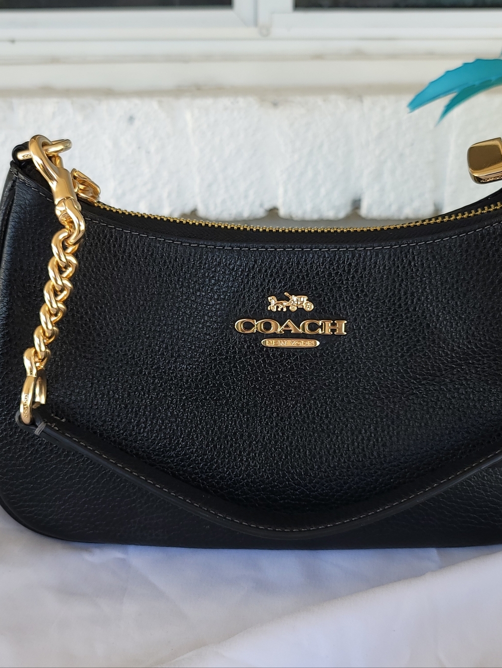 Coach Small Bag - Picture 4 of 5